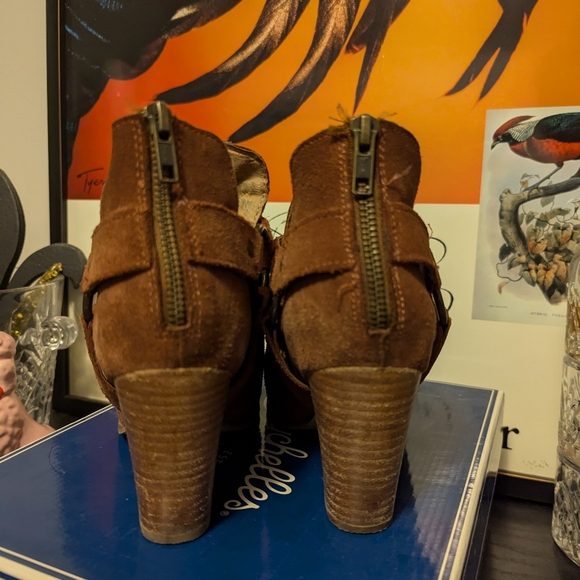 Seychelles - Size 8 - Suede Booties - Cognac - Picture 4 of 5